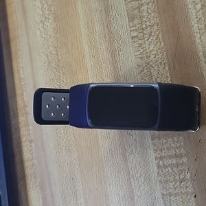 Fitbit Charge 5